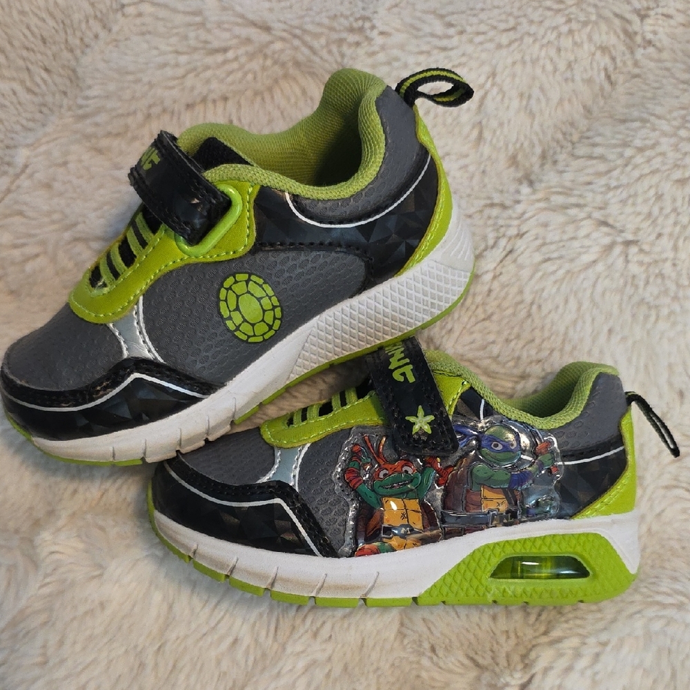 Nickelodeon Green and Gray Kids Sneakers